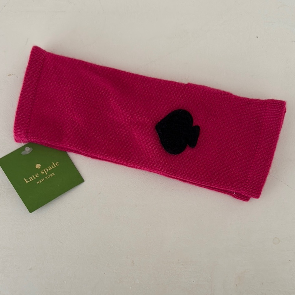 Kate Spade Dark Pink Half Glove With Thumb Hole. Black Spade Logo. One Size New